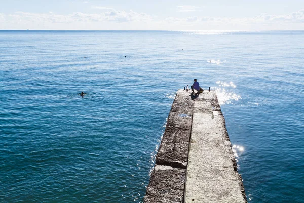 アルシタにある朝市の桟橋の漁師 — ストック写真