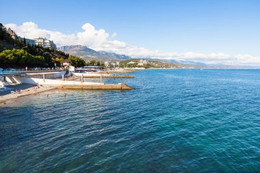 kentsel sahil dolgu Aluşta City boyunca