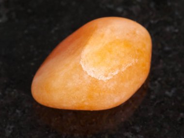 Eskitme sarı Yıldıztaşı gemstone kara günü