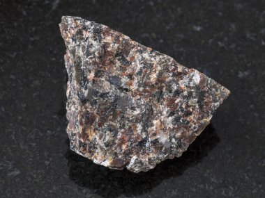 kaba spreusteined urtite taş kara günü