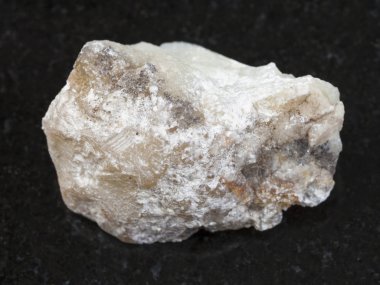 Talk taş koyu arka plan üzerine