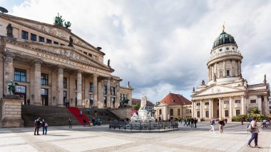 Berlin Gendarmenmarkt Meydanı