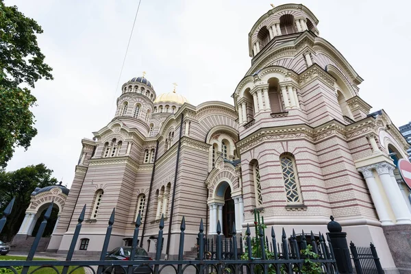 Katedralen Kristus Piedzimšanas pareizticigo av Kristus i Riga city — Stockfoto