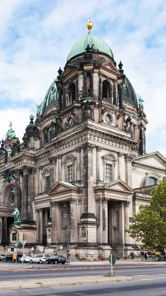 Widok z Berliner Dom na wyspa muzeów w Berlinie — Zdjęcie stockowe