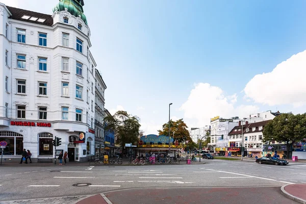 Hamburg şehir meydanında Spielbudenplatz — Stok fotoğraf