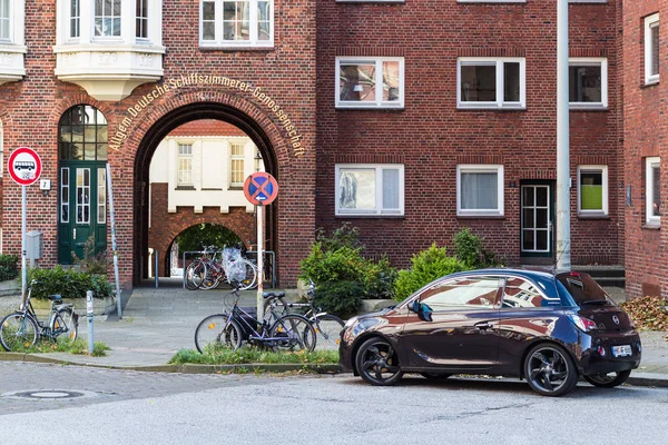 Residential quarter in Hamburg city in autumn — Stock Photo, Image