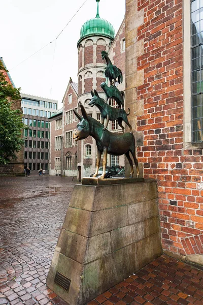Sculpture of Bremen Town Musicians in Bremen — Stock Photo, Image