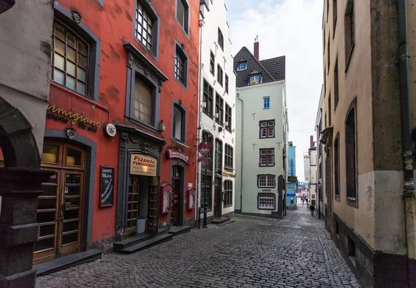 Vista de la calle Salzgasse en el centro de la ciudad de Colonia —  Fotos de Stock