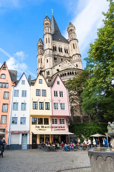 Cafe at Fischmarkt square in Cologne city — Stock Photo, Image