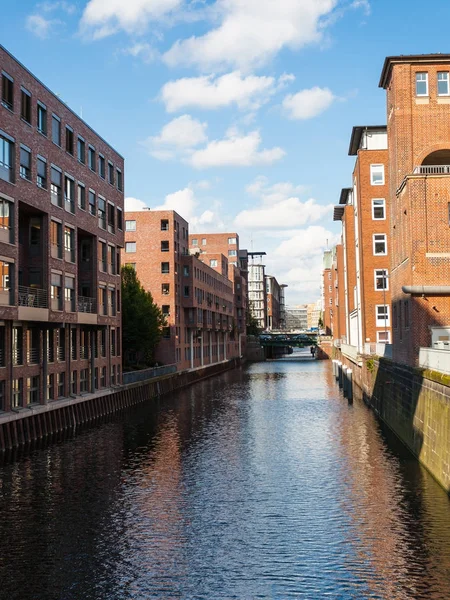 Herrengrabenfleet canal in Hamburg city — Stock Photo, Image