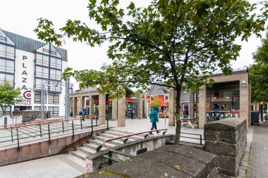 Sonbaharda Reykjavik şehir meydanında Ingolfstorg