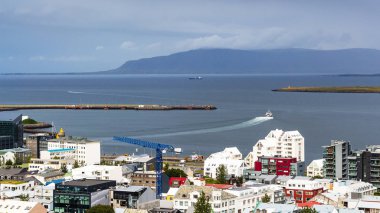 Midborg bölgesi ve Reykjavik şehir limanında