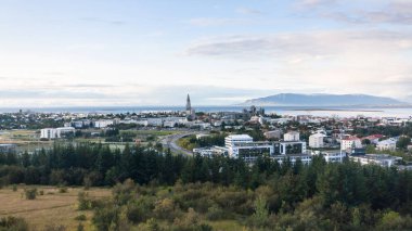 sonbaharda Perlan Reykjavik şehir görünümünü
