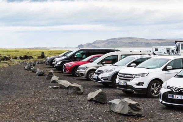 冰岛 Reynisfjara 海滩停车场 — 图库照片
