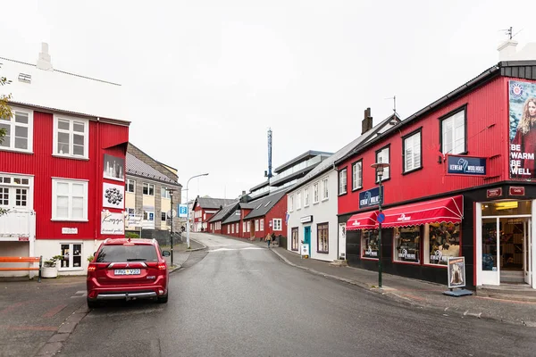 Vesturgata straat in het centrum van Reykjavik city — Stockfoto