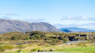 Logberg dağın içinde Thingvellir yolu
