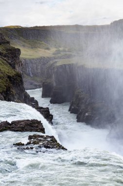 Sonbahar günü Gullfoss şelale