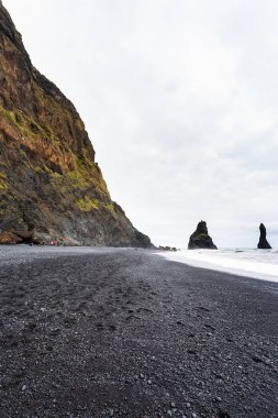Reynisfjara Beach Reynisdrangar Dağları ile
