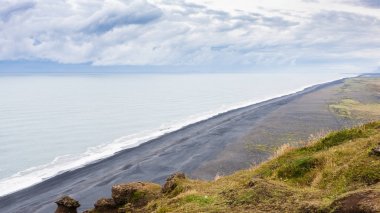Solheimafjara plaj Dyrholaey görünümünü