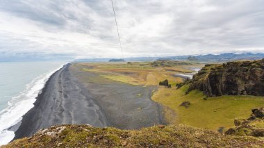 Solheimafjara kıyı şeridi Dyrholaey promontory üzerinden