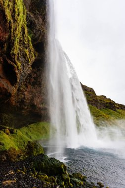 su akışı Seljalandsfoss şelale