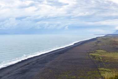 Solheimafjara siyah görünümünü İzlanda'plaj