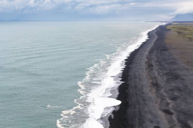 İzlanda'daki Solheimafjara sahilinin görünümünün üst