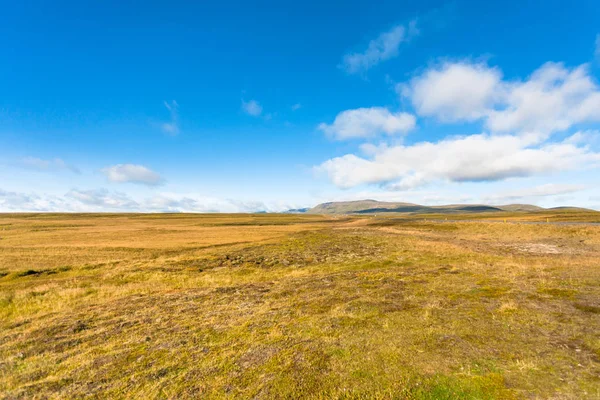 晴朗的9月天冰岛的平坦景观 — 图库照片