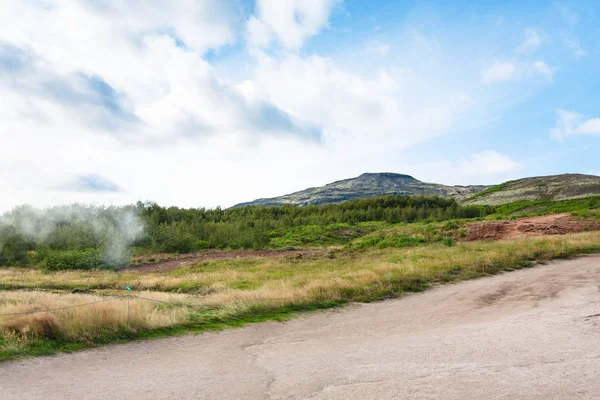 Hills near in Haukadalur hot spring area in autumn — Stock Photo, Image