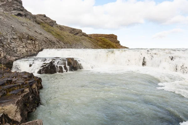 Gullfoss şelale Kanyonu'rapids görünümünü