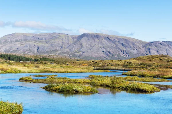 Thingvellir Milli Parkı nehirde Oxara Vadisi
