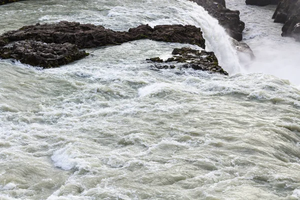 Πετρώματα σε καταρράκτη Gullfoss το φθινόπωρο — Φωτογραφία Αρχείου
