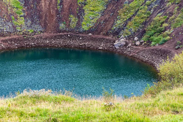 Pool of Kerid lake in volcanic crater in Iceland — Stock Photo, Image