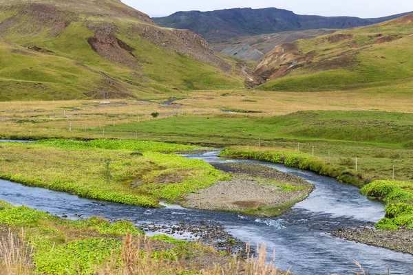 Varma fluss in hveragerdi hot spring fluss weg — Stockfoto