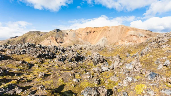 Mountain near Laugahraun volcanic lava field — Stock Photo, Image