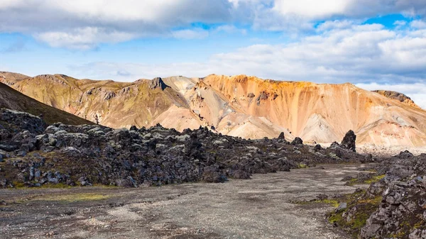 Sentier pédestre à Laugahraun champ de lave en Islande — Photo