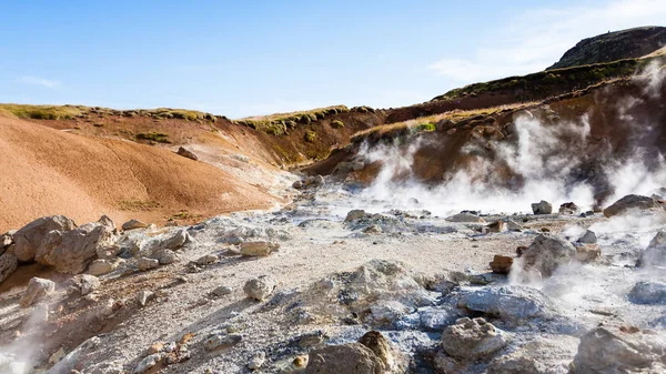 Mud pools in Krysuvik area, Iceland — Stock Photo, Image