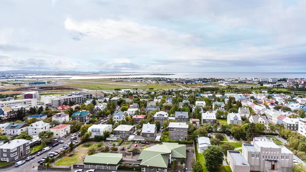 Vue aérienne de la ville de Reykjavik en automne — Photo