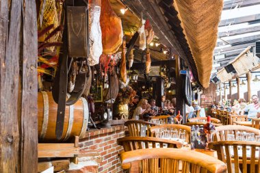 Norman mutfağı ile restoran ziyaret