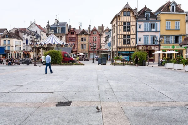 Hrázděné domy na Place Marechal Foch — Stock fotografie