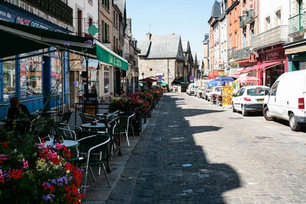 Straße Rue de la Poterie in der Altstadt von Vitre — Stockfoto