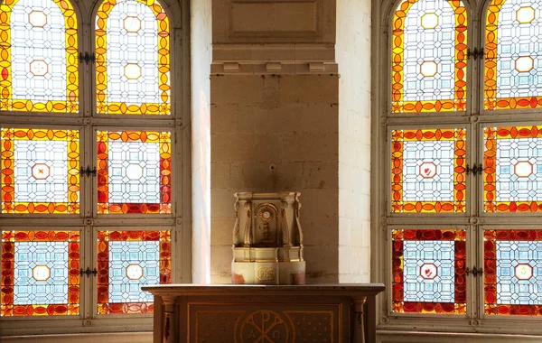法国尚博尔德城堡的窗户 — 图库照片