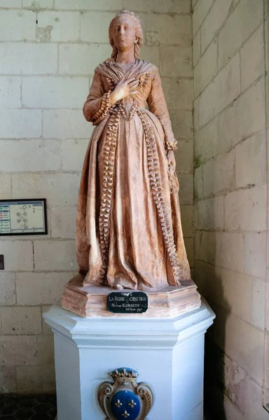 伊丽莎白夫人在尚博尔城堡的雕像 — 图库照片