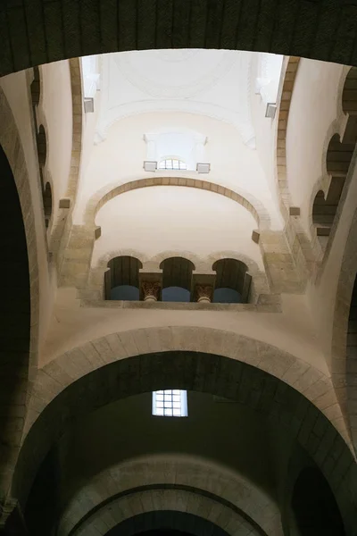Dôme de l'ancienne église oratoire carolingienne — Photo