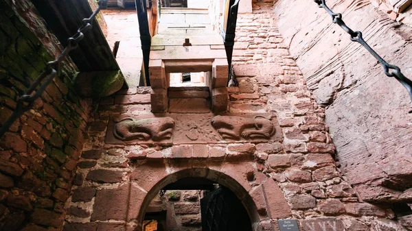 Arredamento della corte di Chateau du Haut-Koenigsbourg — Foto Stock