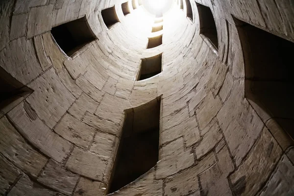 Eixo de escada interior no castelo Chateau de Chambord — Fotografia de Stock