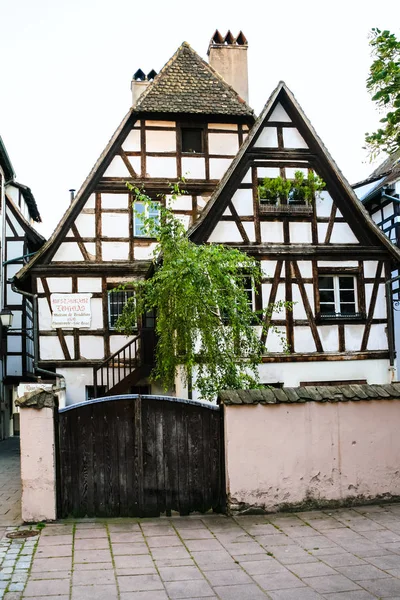 Middeleeuws maison Le Lokhas in Straatsburg — Stockfoto