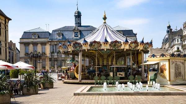 Carousel on front of City Hall in Troyes city — Stock Photo, Image