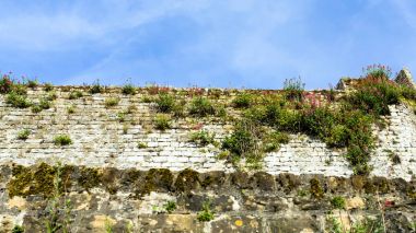 Boulogne-sur-Mer müstahkem kenti antik duvar