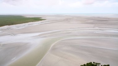 gelgit bay Le Mont Saint-Michel Adası çevresinde